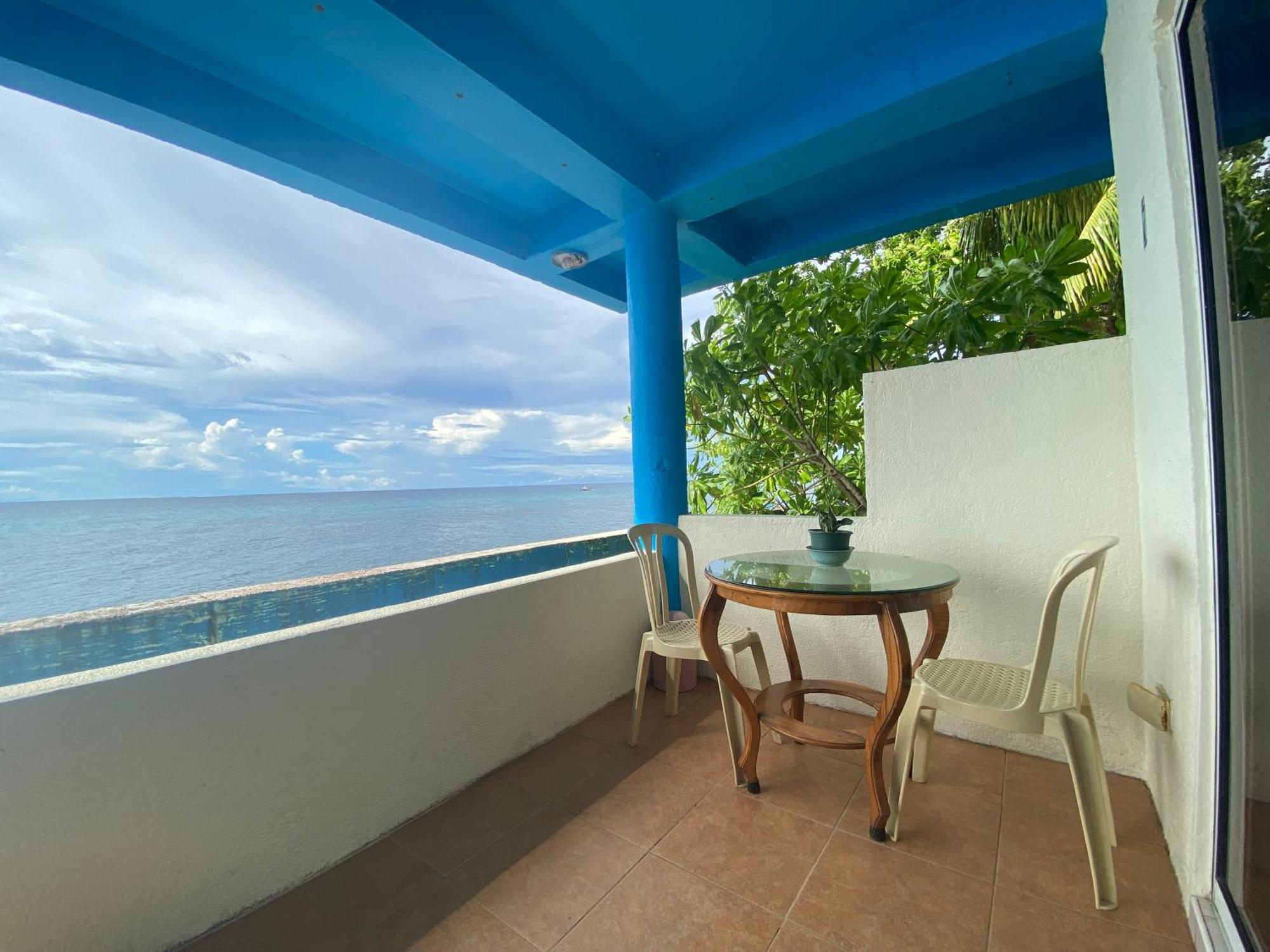 ממבג'או Camiguin Island Golden Sunset Beach Club מראה חיצוני תמונה