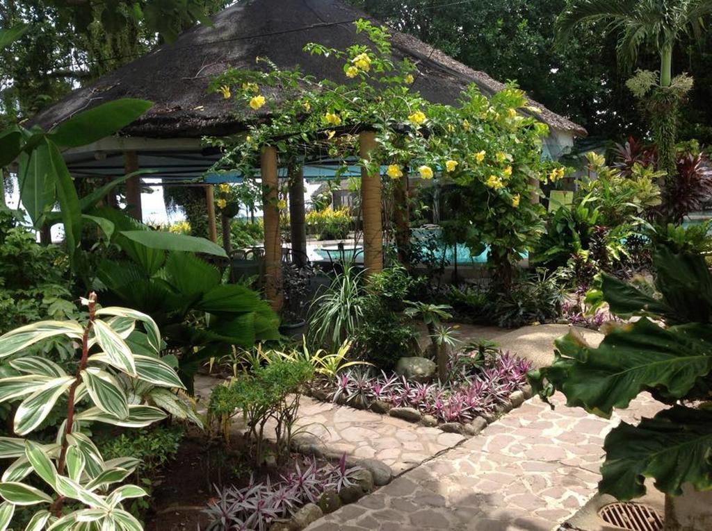 ממבג'או Camiguin Island Golden Sunset Beach Club מראה חיצוני תמונה